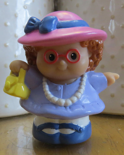 2008 Fisher Price Little People - Maggie with hat