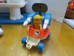 1984 Vintage LIL' PLAYMATES Space Station Playset with Figures and Vehicles LOT