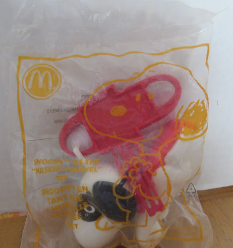 2018 McDonalds - PEANUTS SNOOPY - happy meal toy - Unopened - MASKED MARVEL