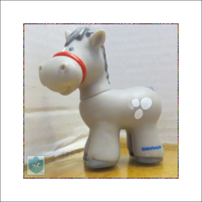 2001 Fisher-Price Little People - GREY HORSE - Toffey's Treasure Chest