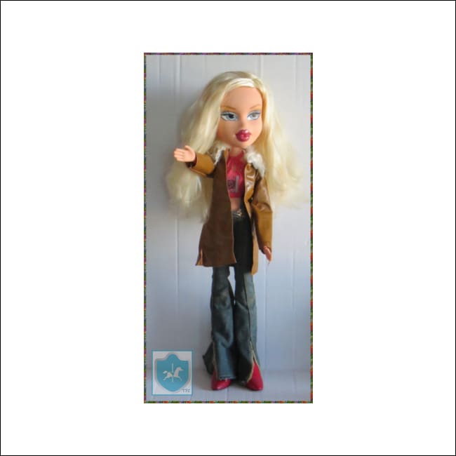 2003 MGA  - BRATZ - CLOE - RARE 24''tall doll  - great condition - Toffey's Treasure Chest