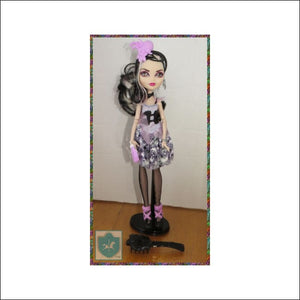2014 Monster High - Ever After High - Duchess Swan Ballerina - Good Condition - Dolls