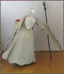 2004 LORD OF THE RING - LOTR - SARUMAN w accessories