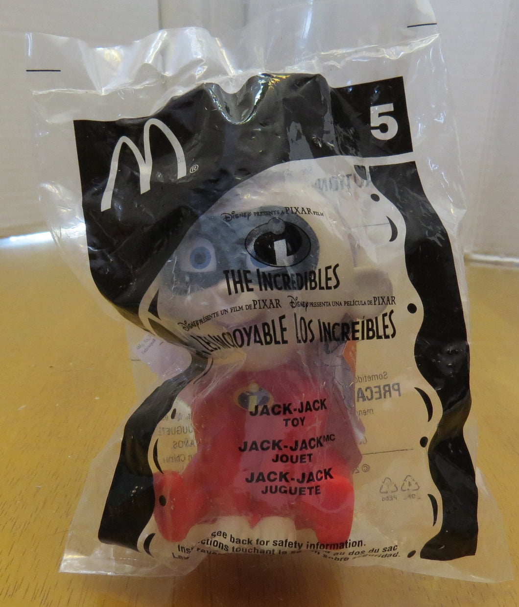 2004 McDonald's - DISNEY THE INCREDIBLES  - happy meal toy - #5 MIP