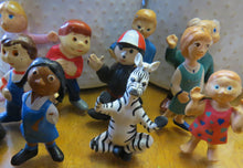 '80's PASSE-PARTOUT - pvc figurine lot  education Québec