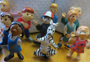 '80's PASSE-PARTOUT - pvc figurine lot  education Québec