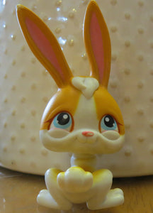 2004  LPS - LITTLEST PET SHOP - rabbit / lapin / blue eyes
