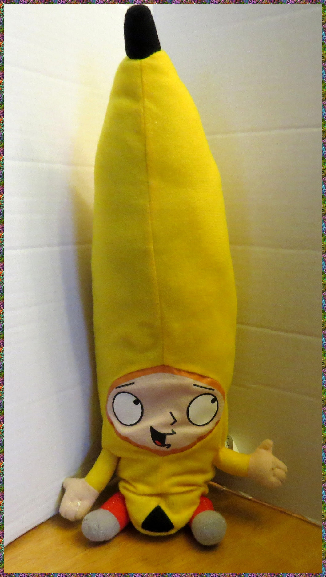 2011 FAMILY GUY - Stewie as a banana - doll / 17'' tall