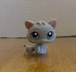 2005  LPS - LITTLEST PET SHOP - CAT kitten grey/ grey eyes
