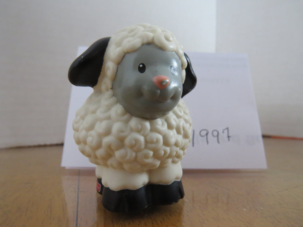 1997 Fisher Price Little People - SHEEP / MOUTON
