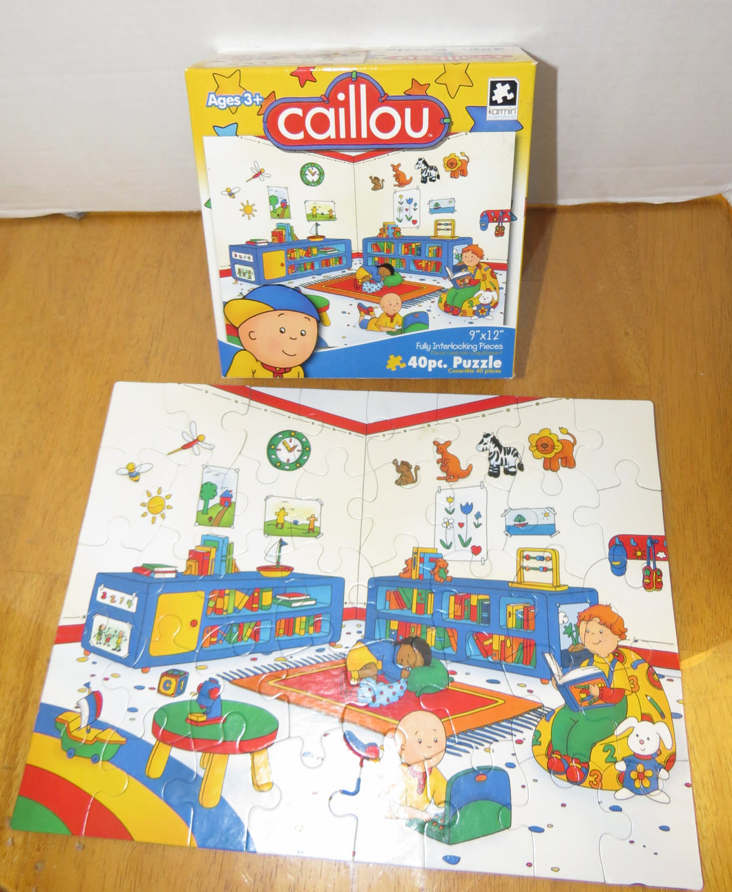 CAILLOU - 40 PCS - puzzle complete w box