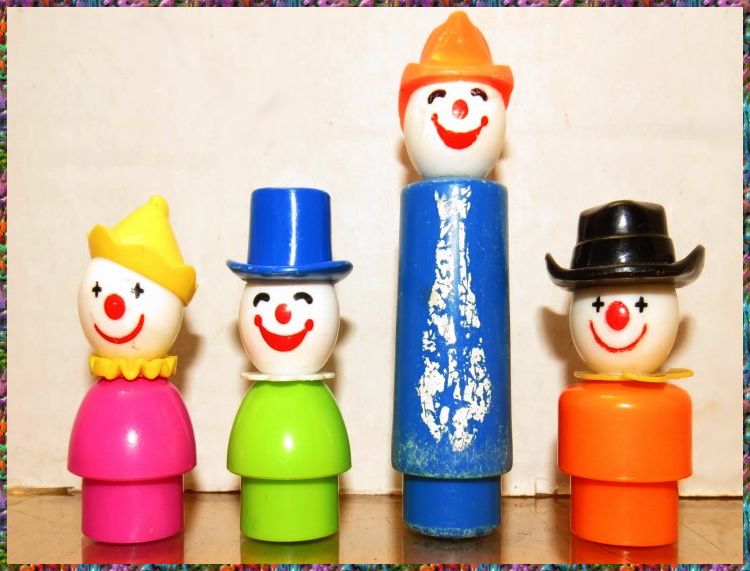 Rare Vintage FISHER PRICE Little People - CLOWNS lot (4)