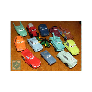 Disney Pixar - Cars - Miniature Cars Lot With Green Copter - Lot A - Disney