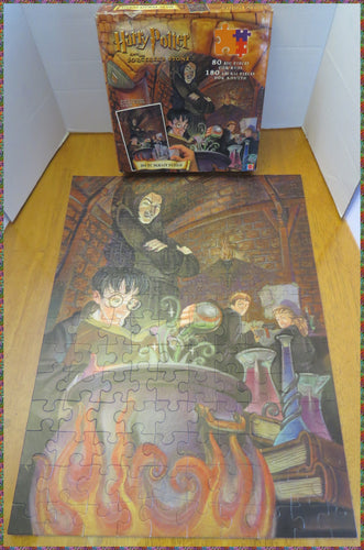 Warner Bros - HARRY POTTER - puzzle with box (180pcs)
