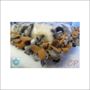 Reversible cat and dog bed - 17X15 - Coussin / lit réversible pour chat et chien - our furry friends